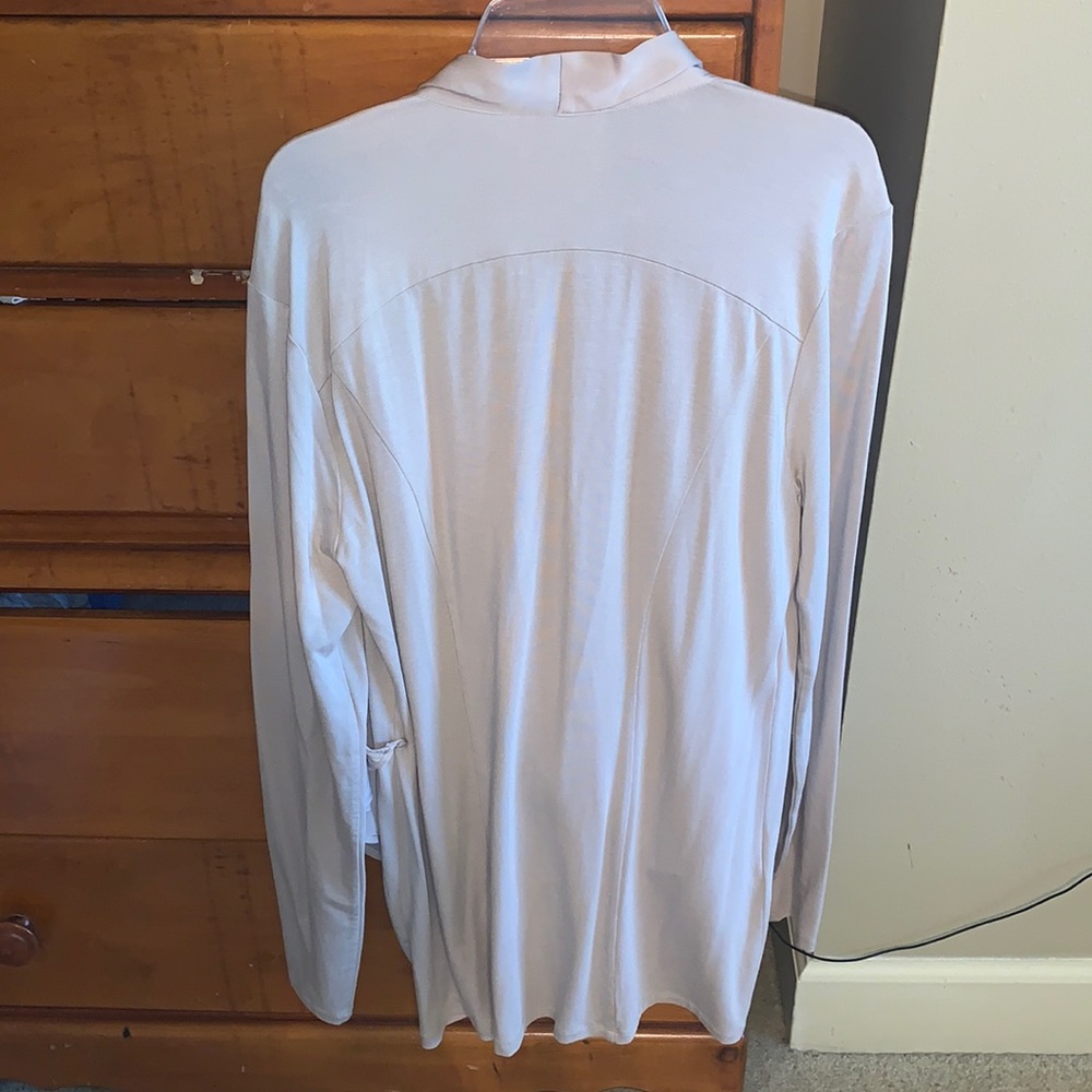Shirt - Picture 4 of 4